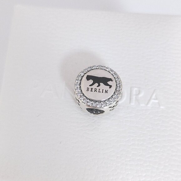 Pandora Berlin Bear Travel Vacation Charm Bead S925 Silver with box - Picture 3 of 7
